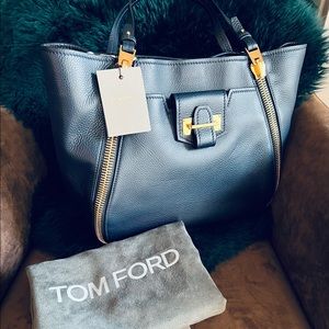 Brand New 🌸 Tom Ford Sedgwick Zip Tote bag, navy blue